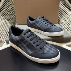 Burberry Low Shoes